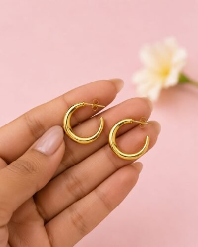 Our "Elara" Anti-Tarnish Earrings