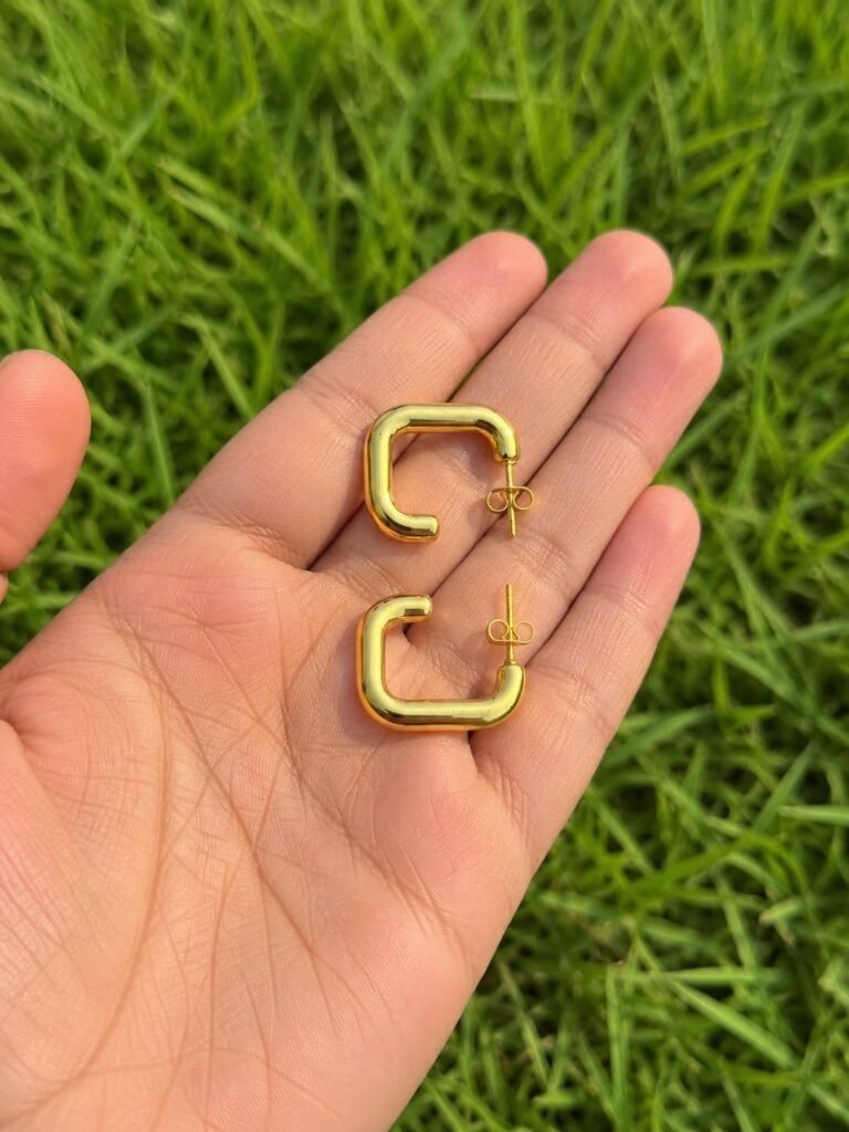 Our "Ziva" Anti-Tarnish Earrings