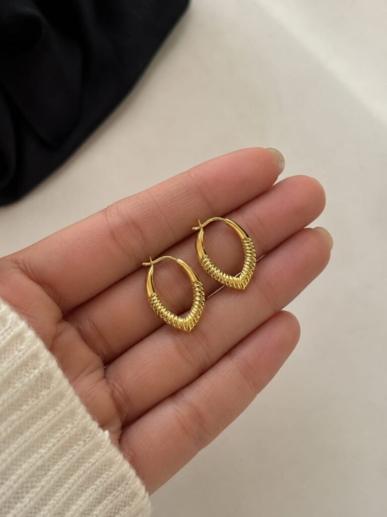 Our "Aliva" Anti-Tarnish Earrings
