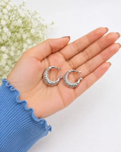 Our "Veya" Anti-Tarnish Earrings